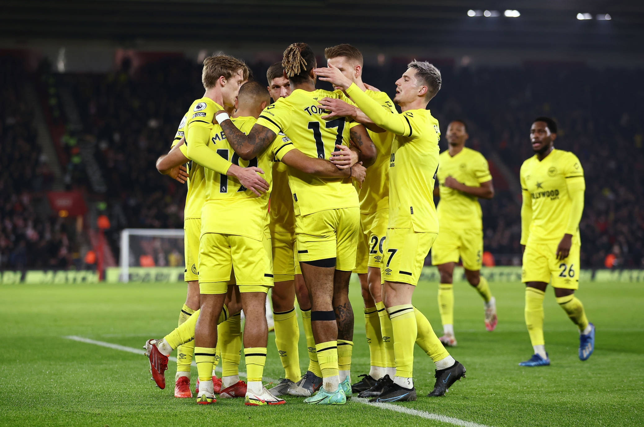 熱刺趕緊接受米蘭開出的埃默森協議.